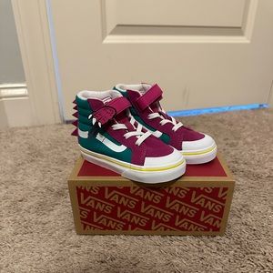 Vans Dino Sk8- Hi Re toddler size 7, Never worn- new in box